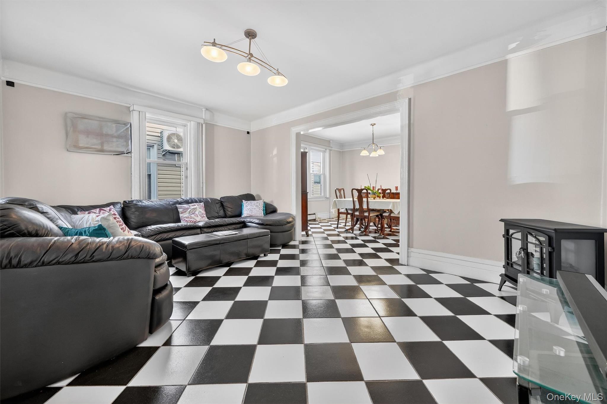 #6 photo, 2727 Matthews Avenue, 브롱크스 Bronx , NY 10467