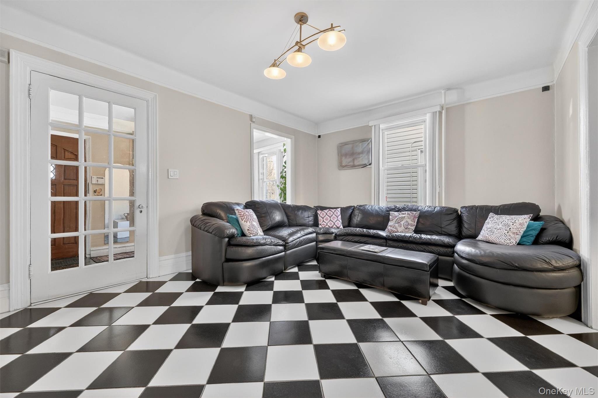 #7 photo, 2727 Matthews Avenue, 브롱크스 Bronx , NY 10467