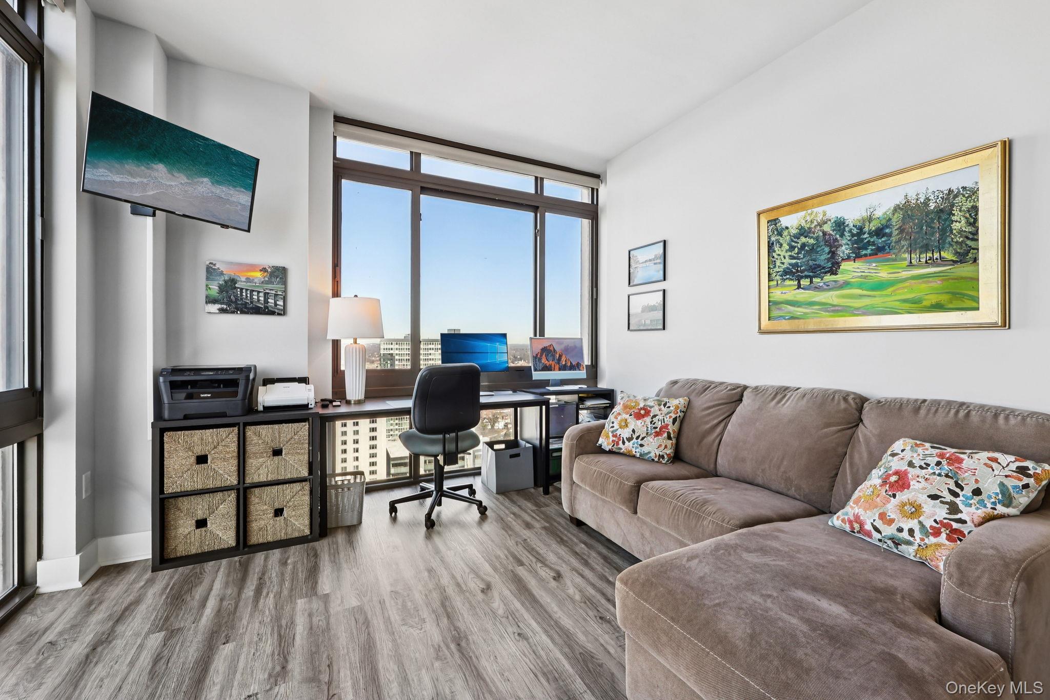 #9 photo, 175 Huguenot Street, New Rochelle , NY 10801