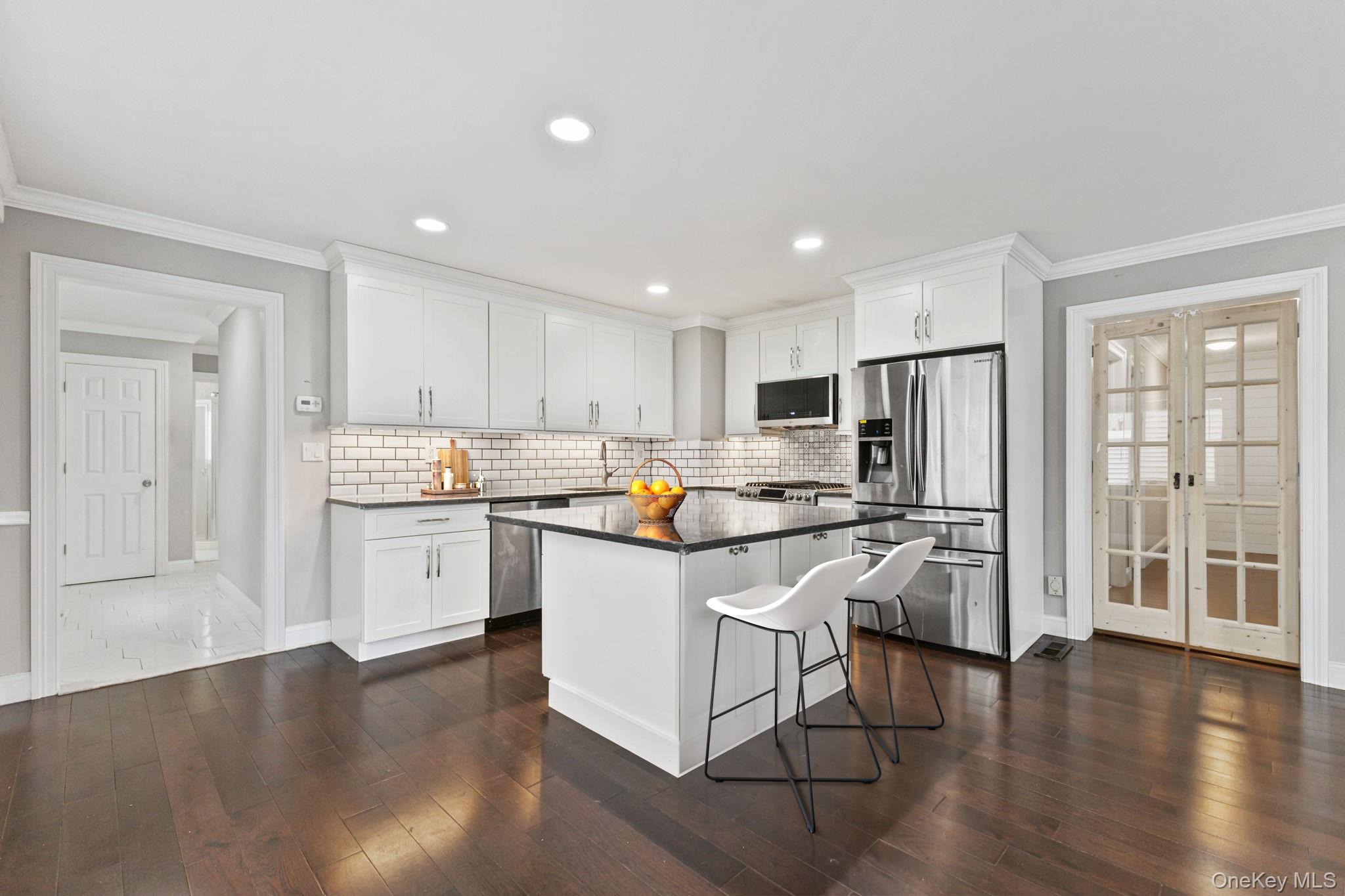 #5 photo, 43 Clifford Place, Harrison , NY 10528