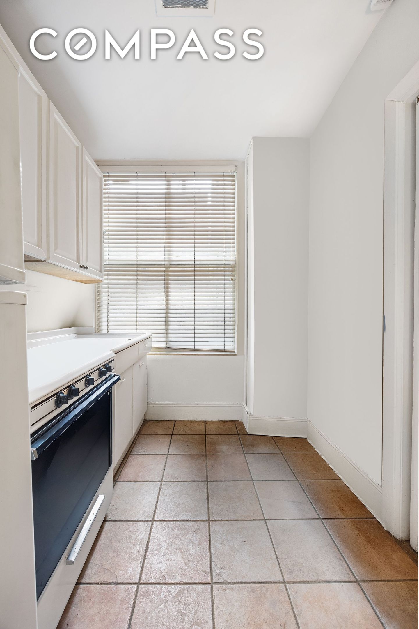 #5 photo, 525 Park Avenue, Lenox Hill , NY 10065