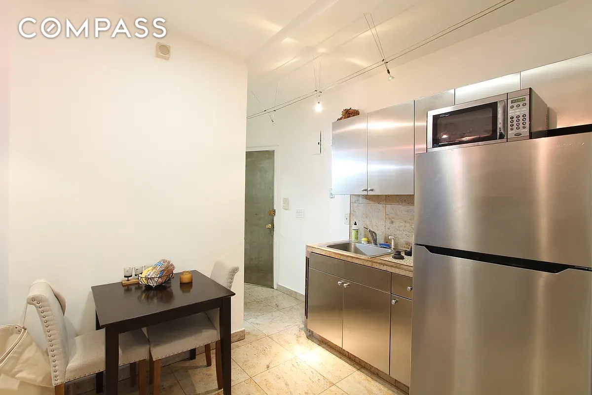 #4 photo, 1313 3rd Avenue, מנהטן Lenox Hill , NY 10021