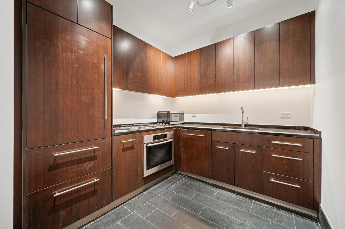 #8 photo, 40 Broad Street, Financial District , NY 10004