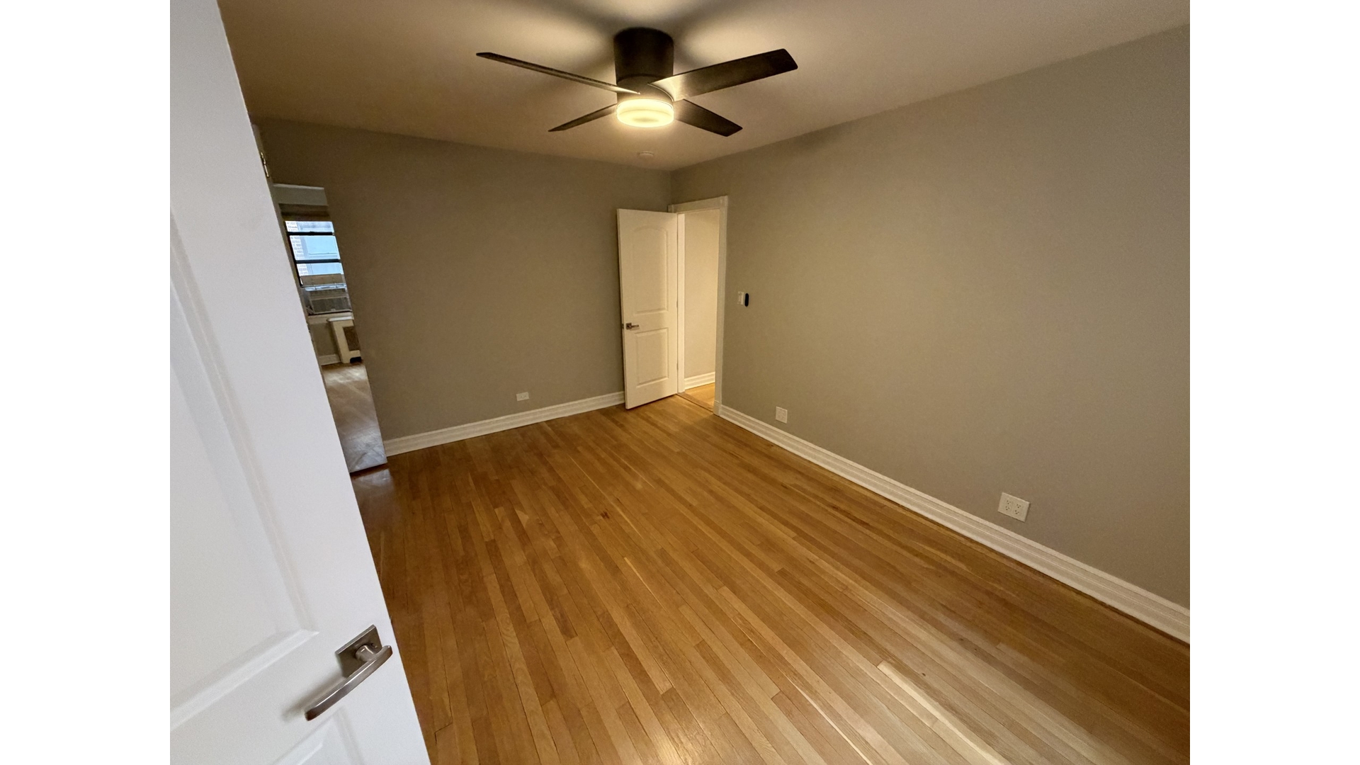 #10 photo, 445 W 240TH Street, 브롱크스 Fieldston , NY 10463