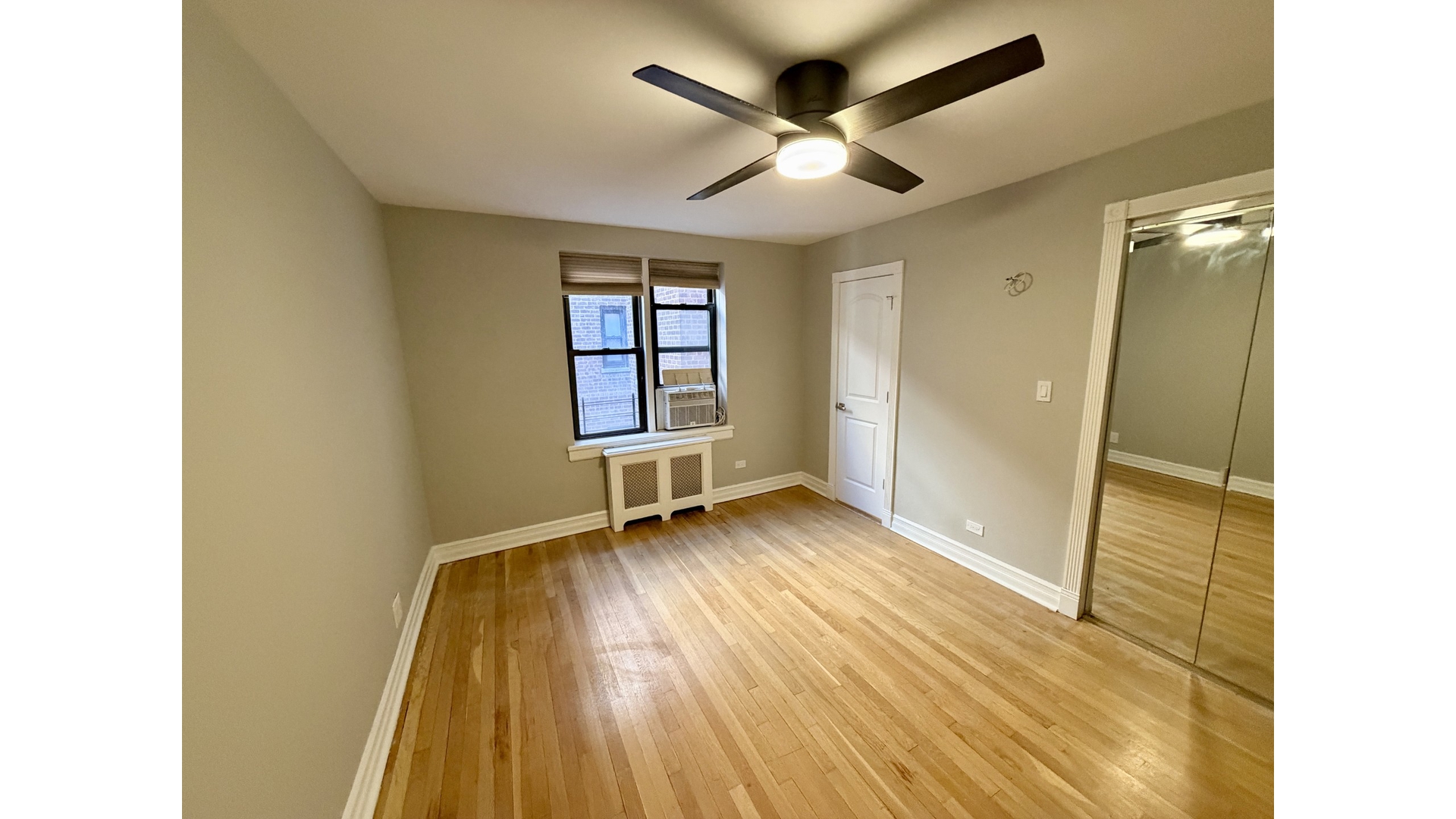 #9 photo, 445 W 240TH Street, 브롱크스 Fieldston , NY 10463