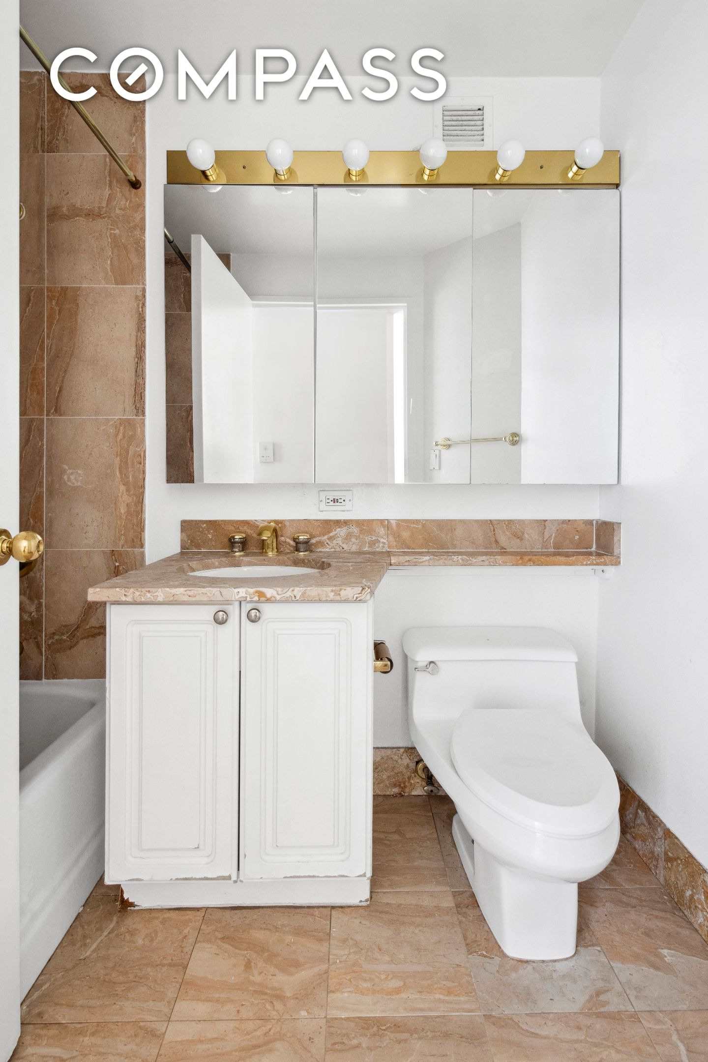 #12 photo, 201 W 72nd Street, Upper West Side , NY 10023