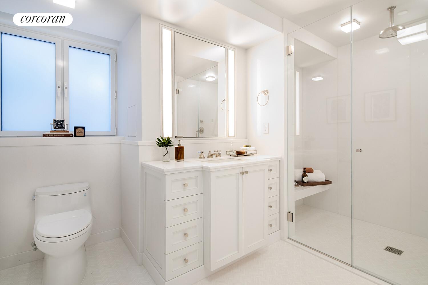 #20 photo, 40 E 72ND Street, Lenox Hill , NY 10021