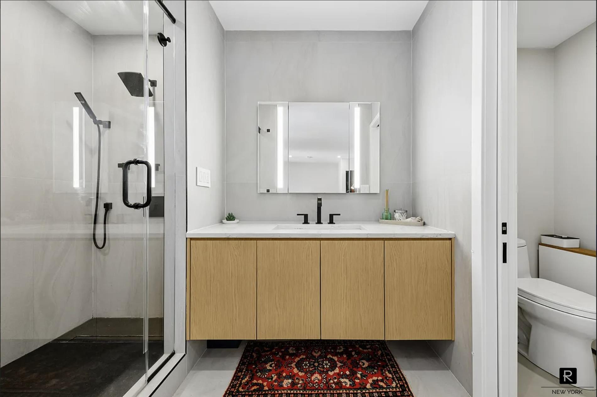 #13 photo, 239 E 10th Street, East Village , NY 10003