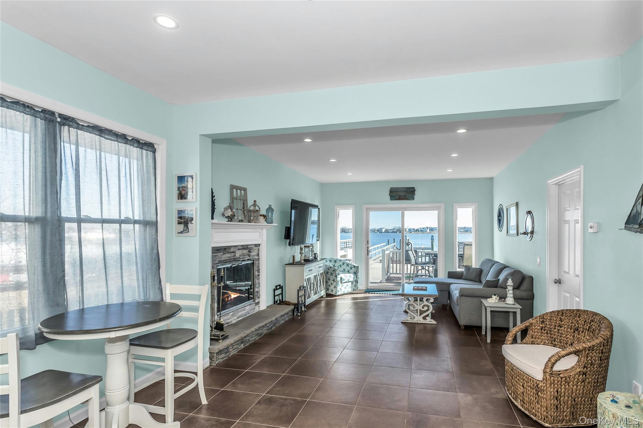 #11 photo, 3471 Bay Front Drive, Baldwin , NY 11510