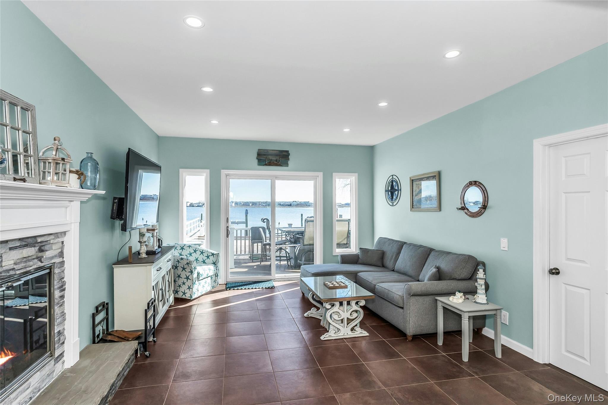 #12 photo, 3471 Bay Front Drive, Baldwin , NY 11510