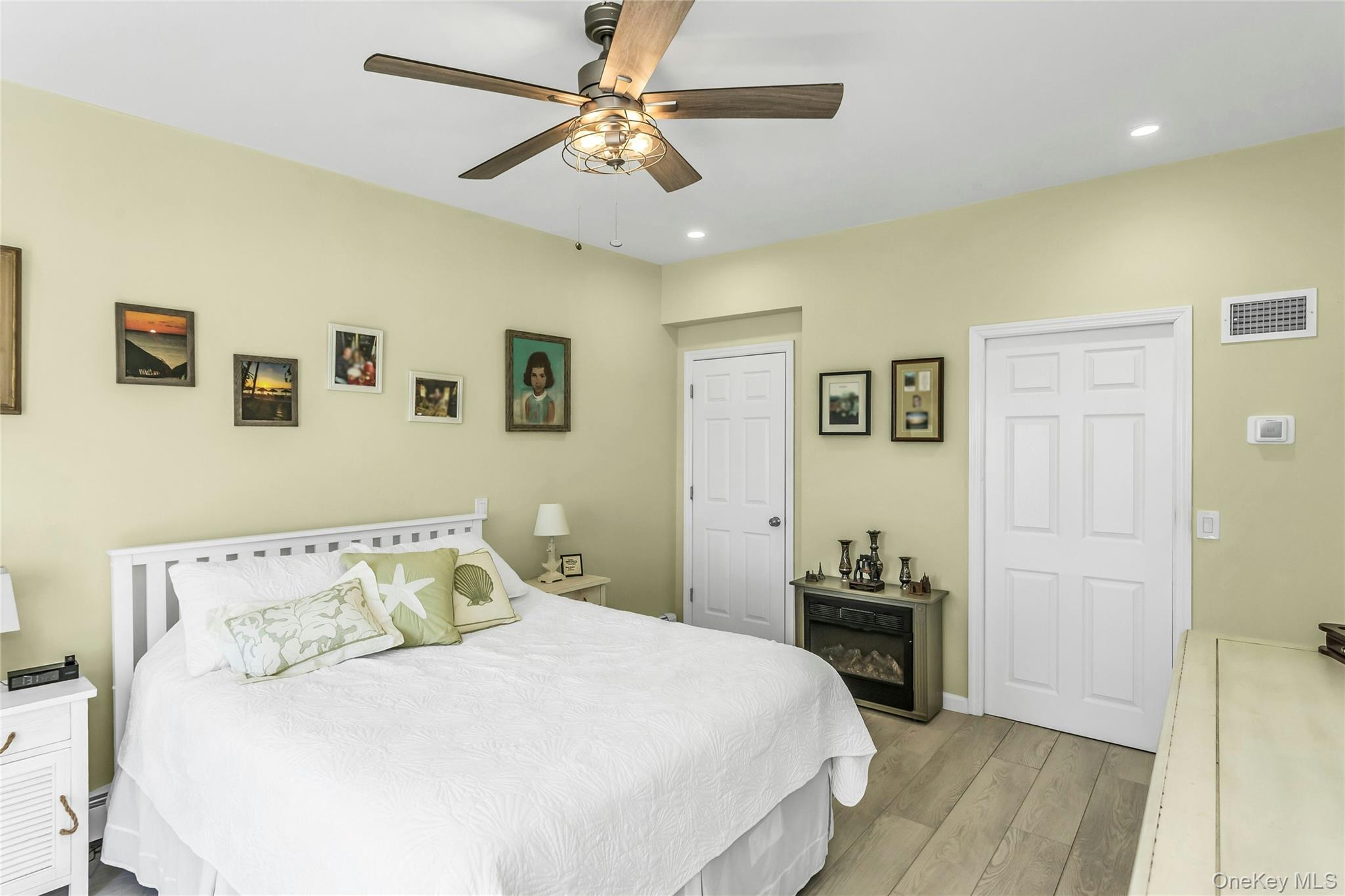 #20 photo, 3471 Bay Front Drive, Baldwin , NY 11510