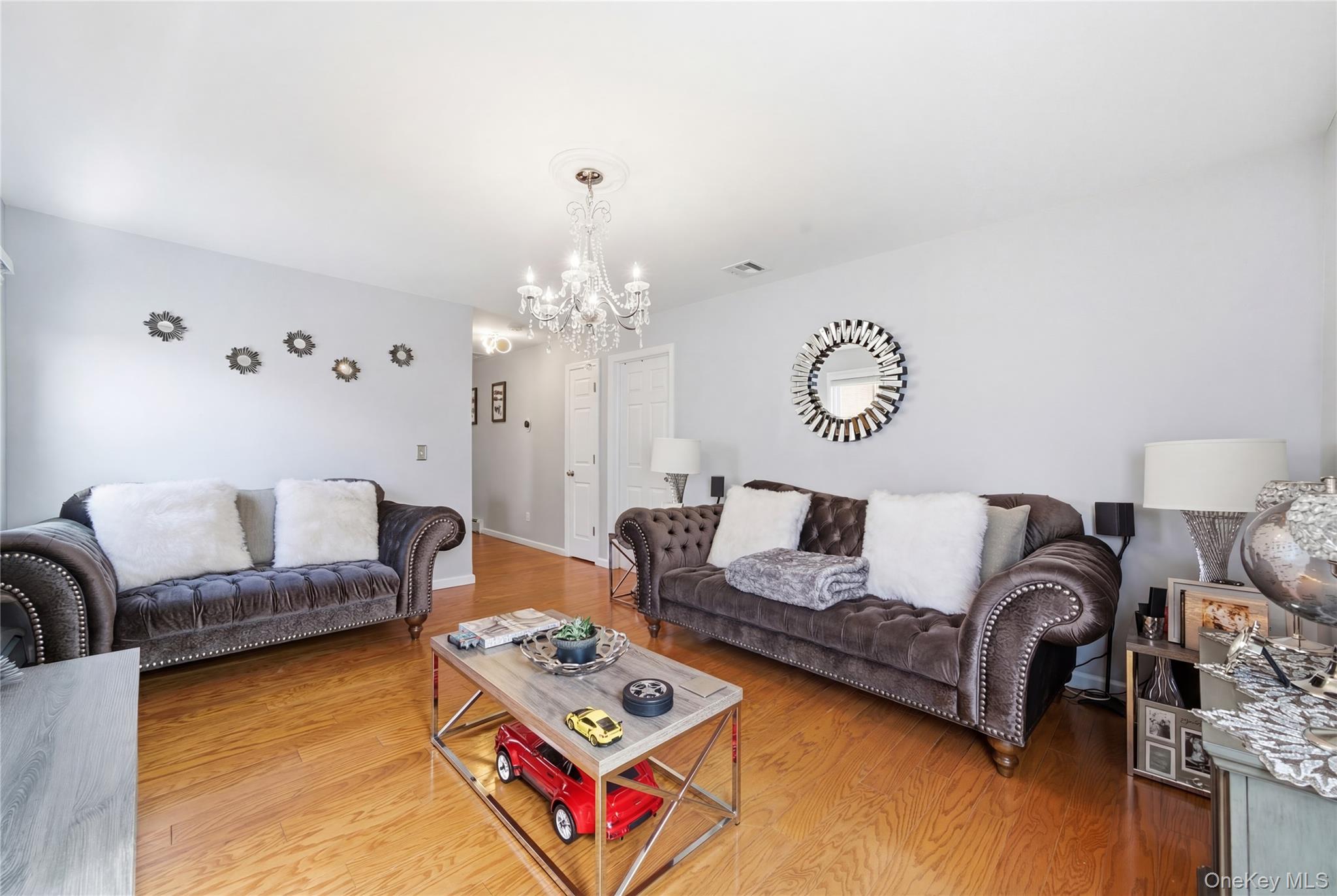 #15 photo, 1100 Jefferson Place, Baldwin , NY 11510