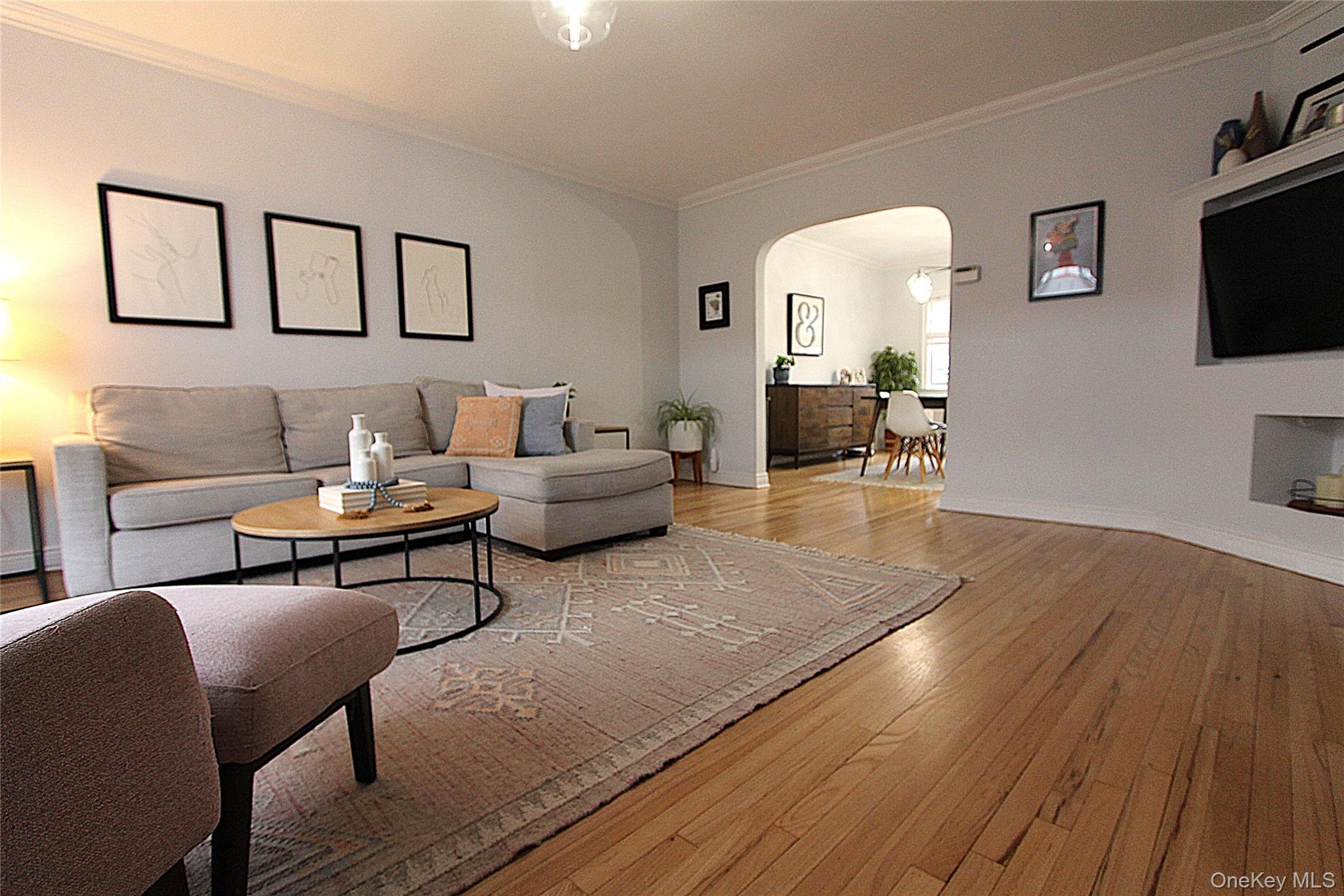 #5 photo, 61-21 81st Street, Middle Village , NY 11379