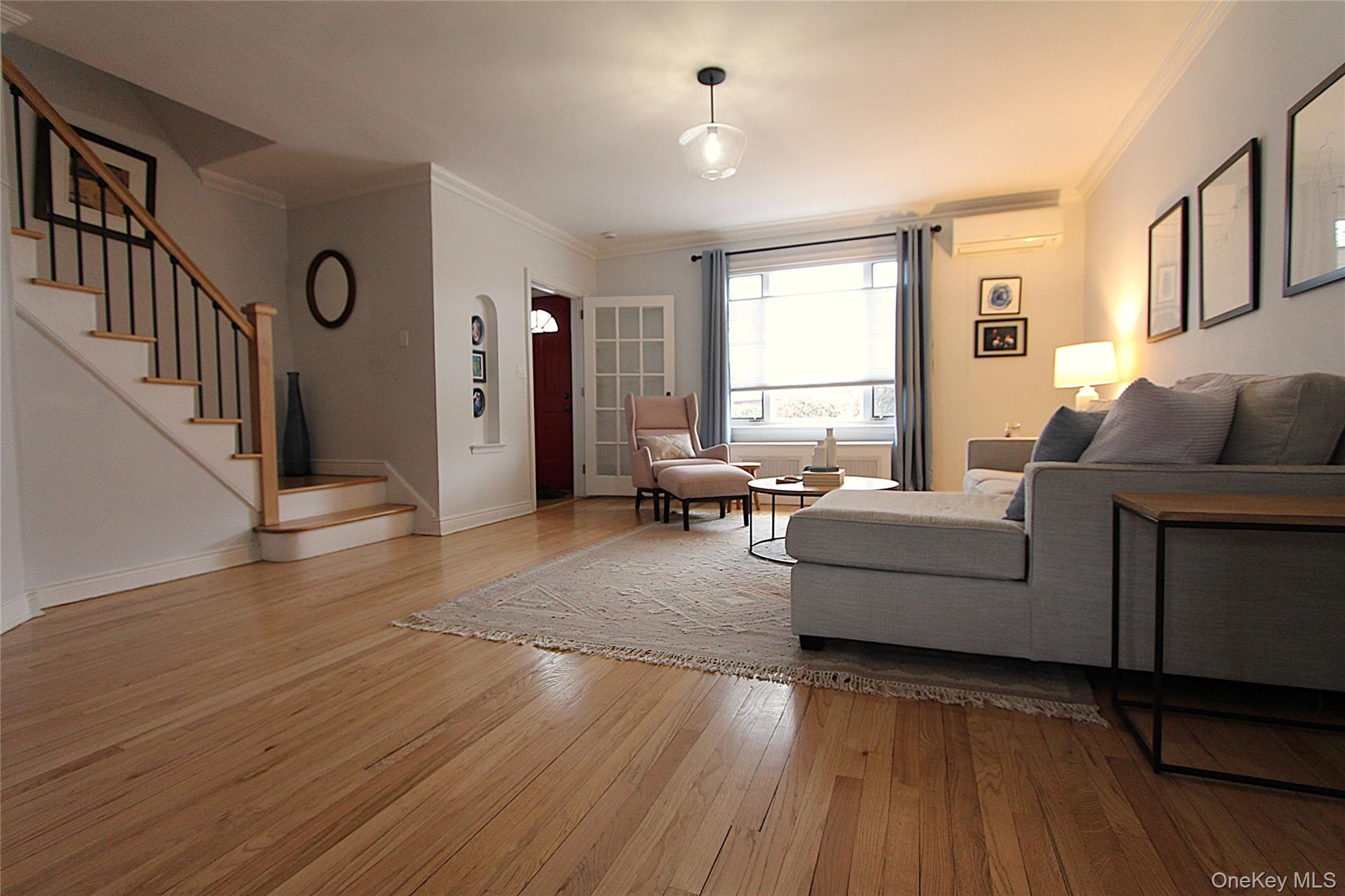 #6 photo, 61-21 81st Street, Middle Village , NY 11379