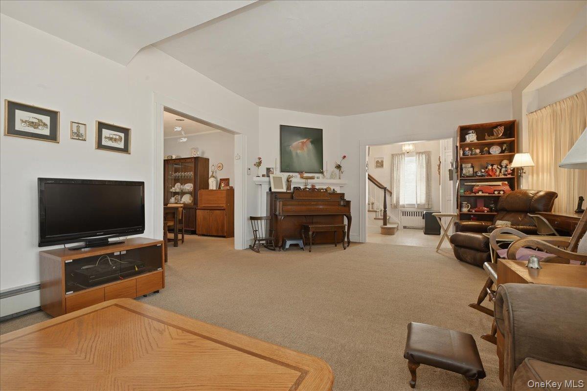 #6 photo, 25 Raymond Street, Rockville Centre , NY 11570