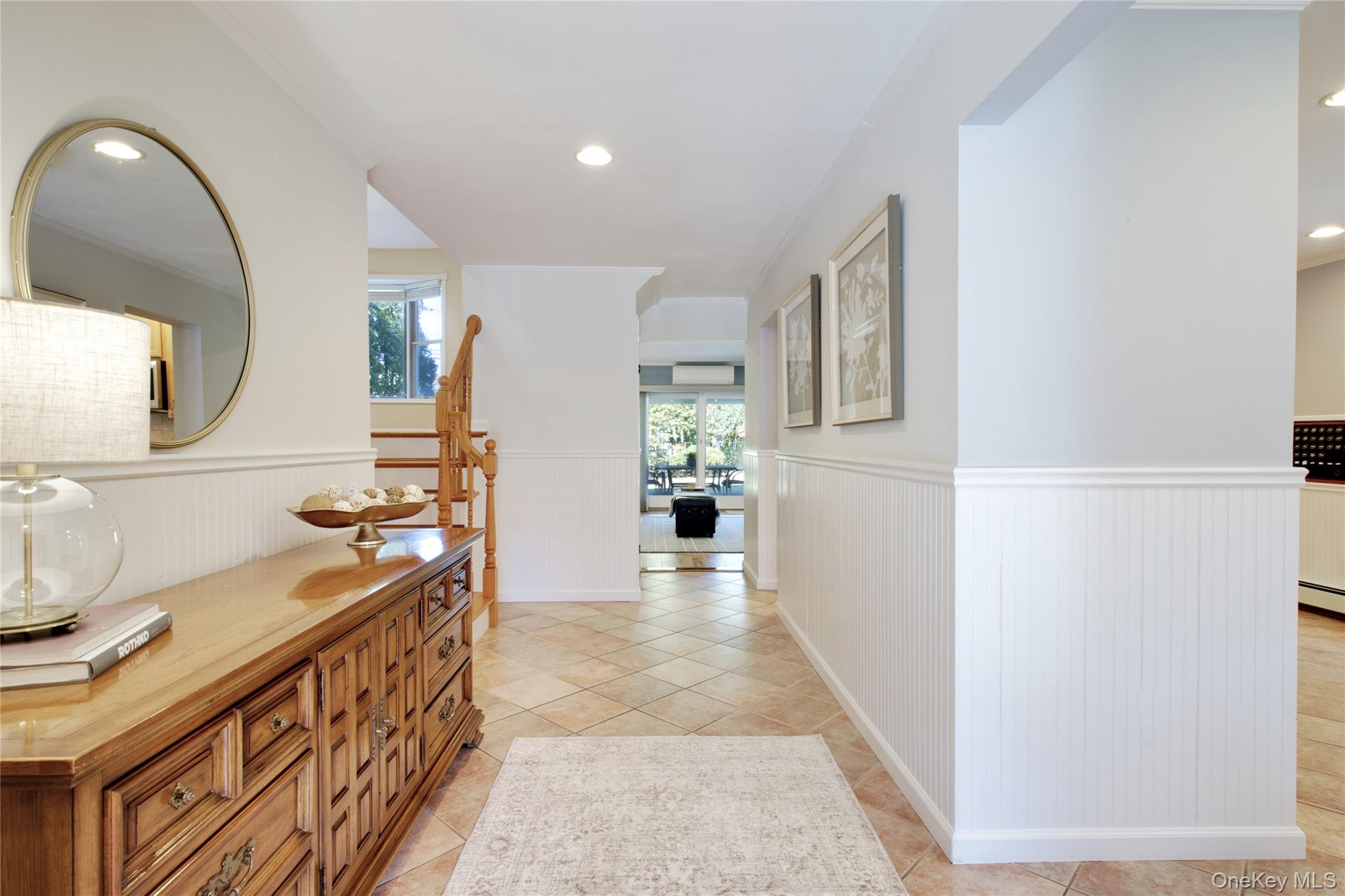 #2 photo, 119 Radcliff Avenue, ناسو Port Washington , NY 11050