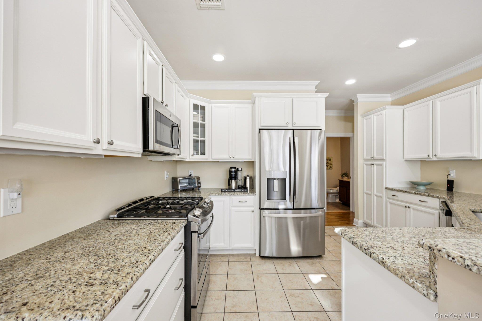 #16 photo, 153 Stoneleigh Drive, سوفولك Riverhead , NY 11901