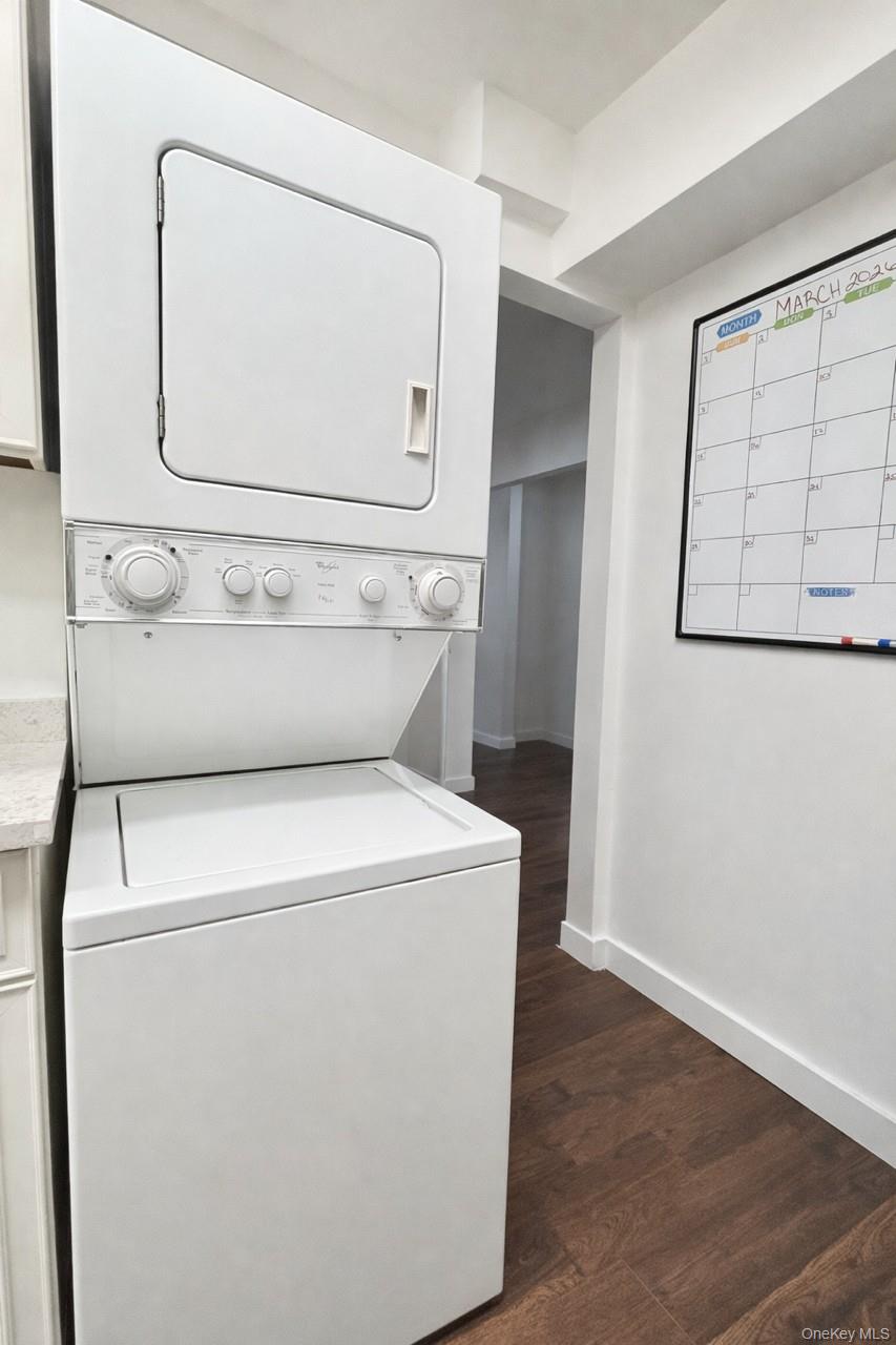 #13 photo, 1203 E Broadway E Broadway, Hewlett , NY 11557