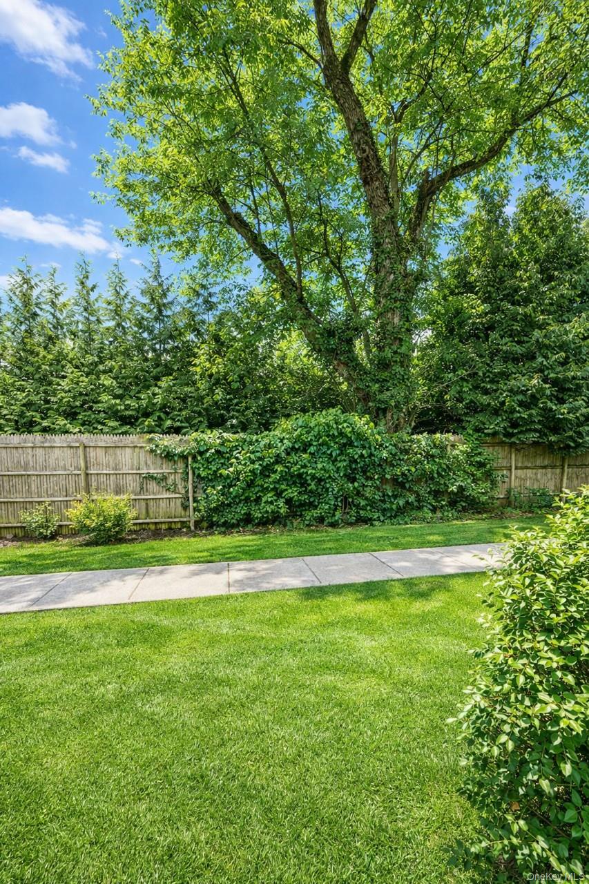 #15 photo, 1203 E Broadway E Broadway, Hewlett , NY 11557