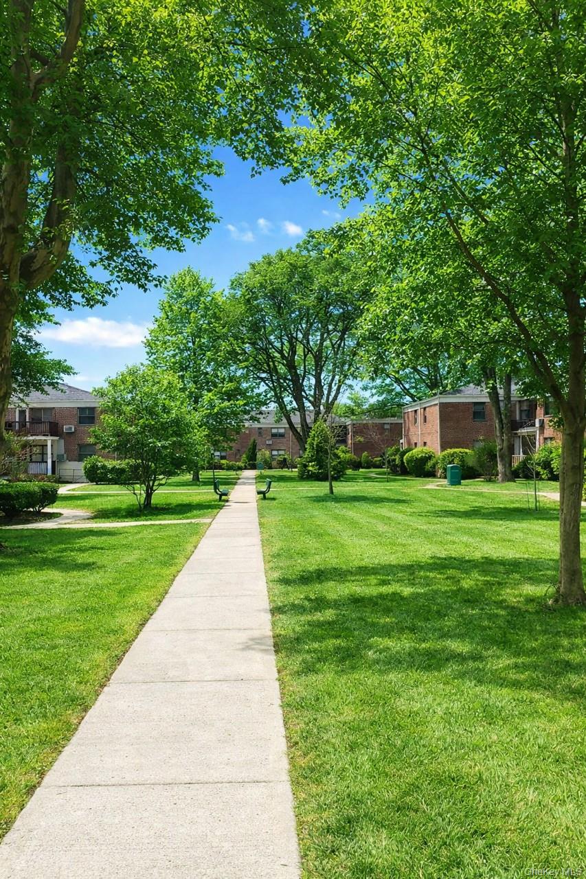 #19 photo, 1203 E Broadway E Broadway, Hewlett , NY 11557