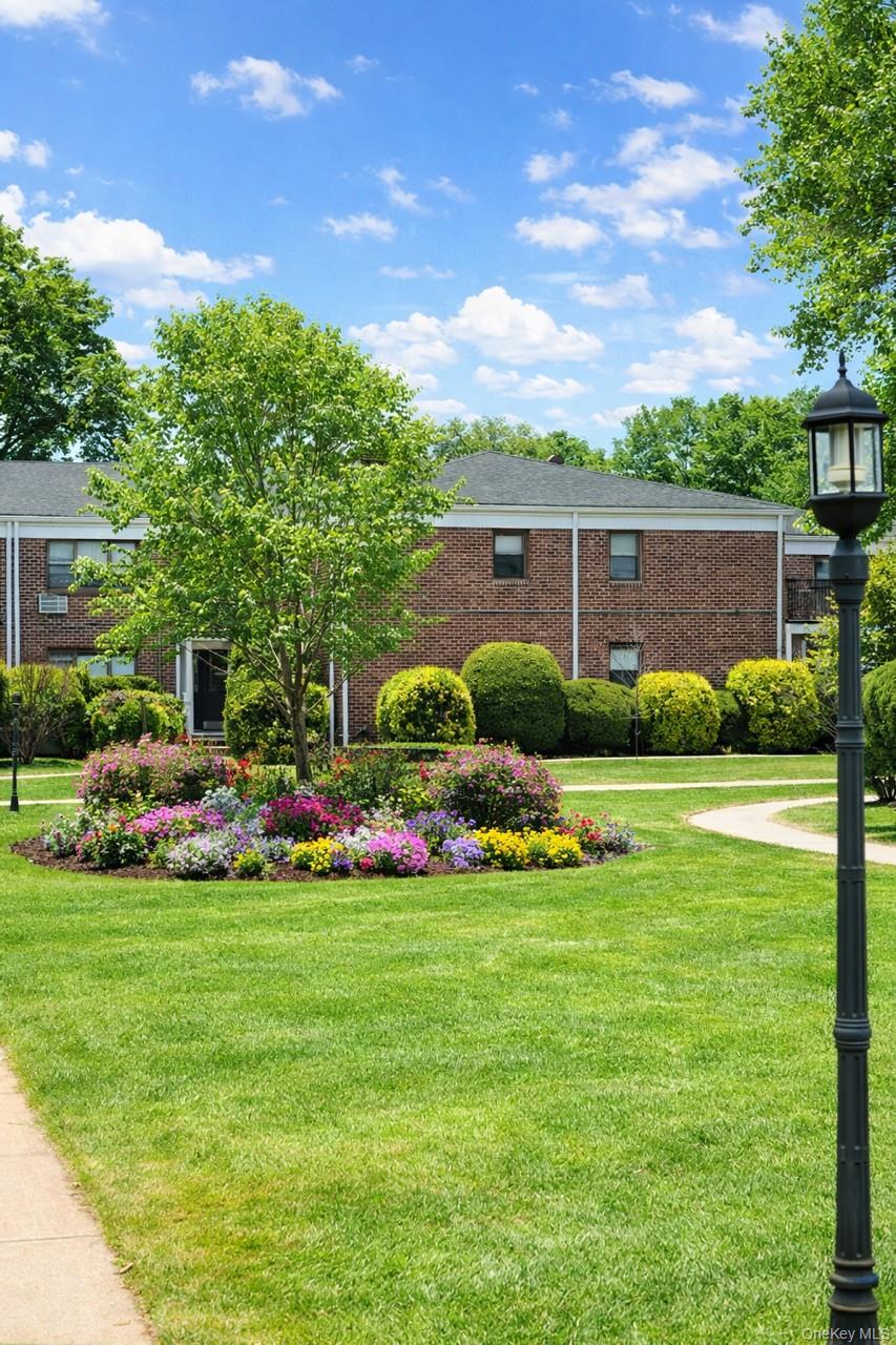 #2 photo, 1203 E Broadway E Broadway, Hewlett , NY 11557