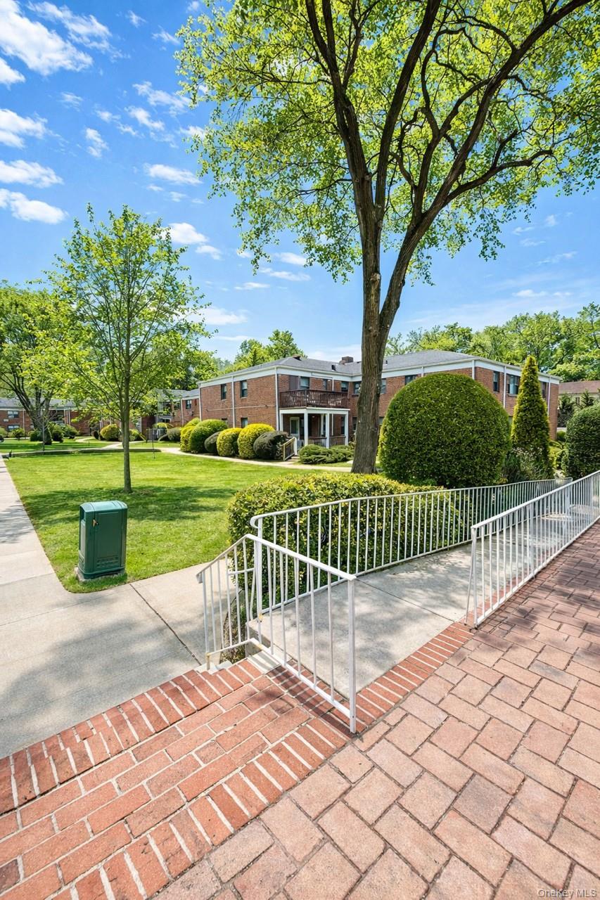 #3 photo, 1203 E Broadway E Broadway, Hewlett , NY 11557