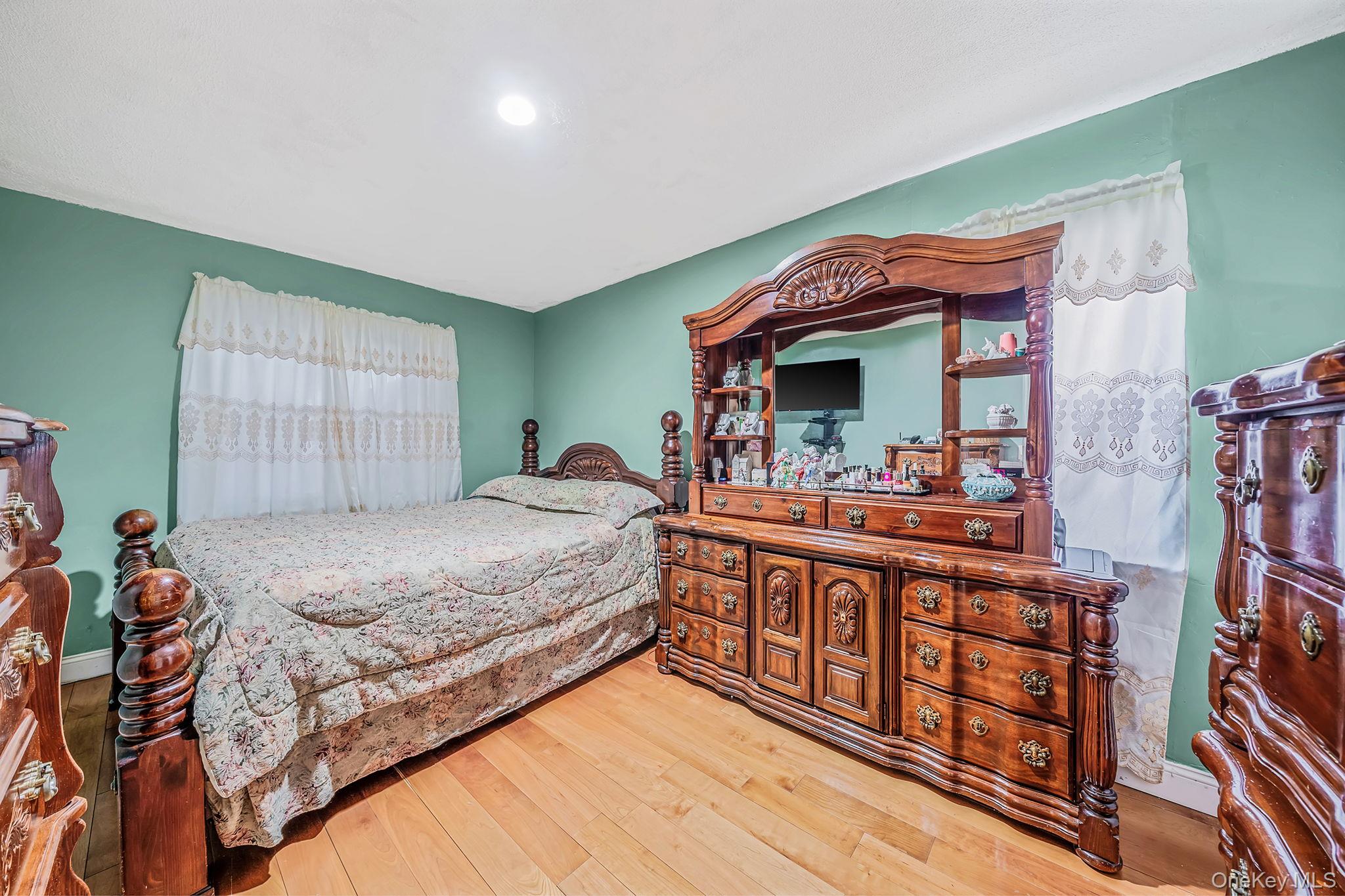 #10 photo, 10229 184th Street, كوينز Hollis , NY 11423