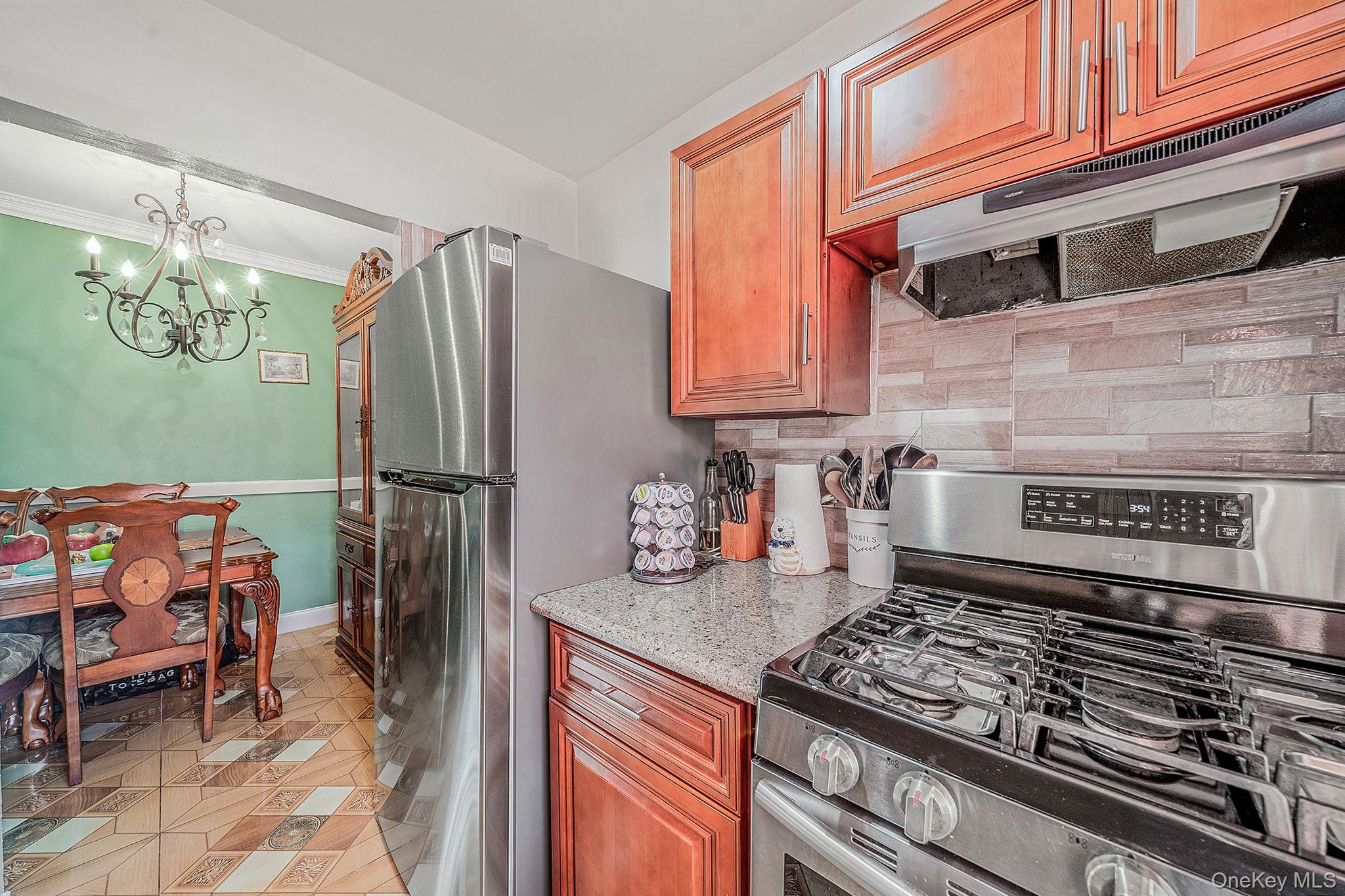 #9 photo, 10229 184th Street, كوينز Hollis , NY 11423