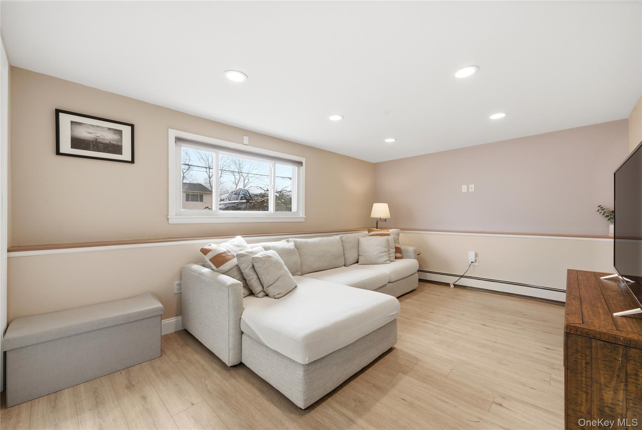 #10 photo, 214 Ralph Avenue, Babylon , NY 11702