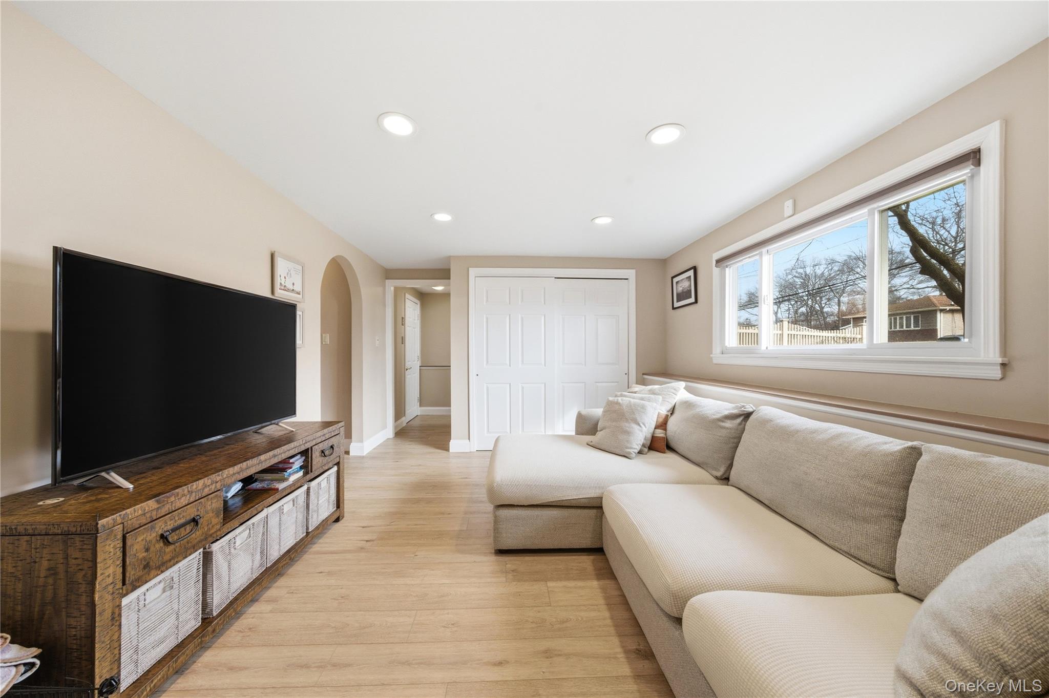 #12 photo, 214 Ralph Avenue, Babylon , NY 11702