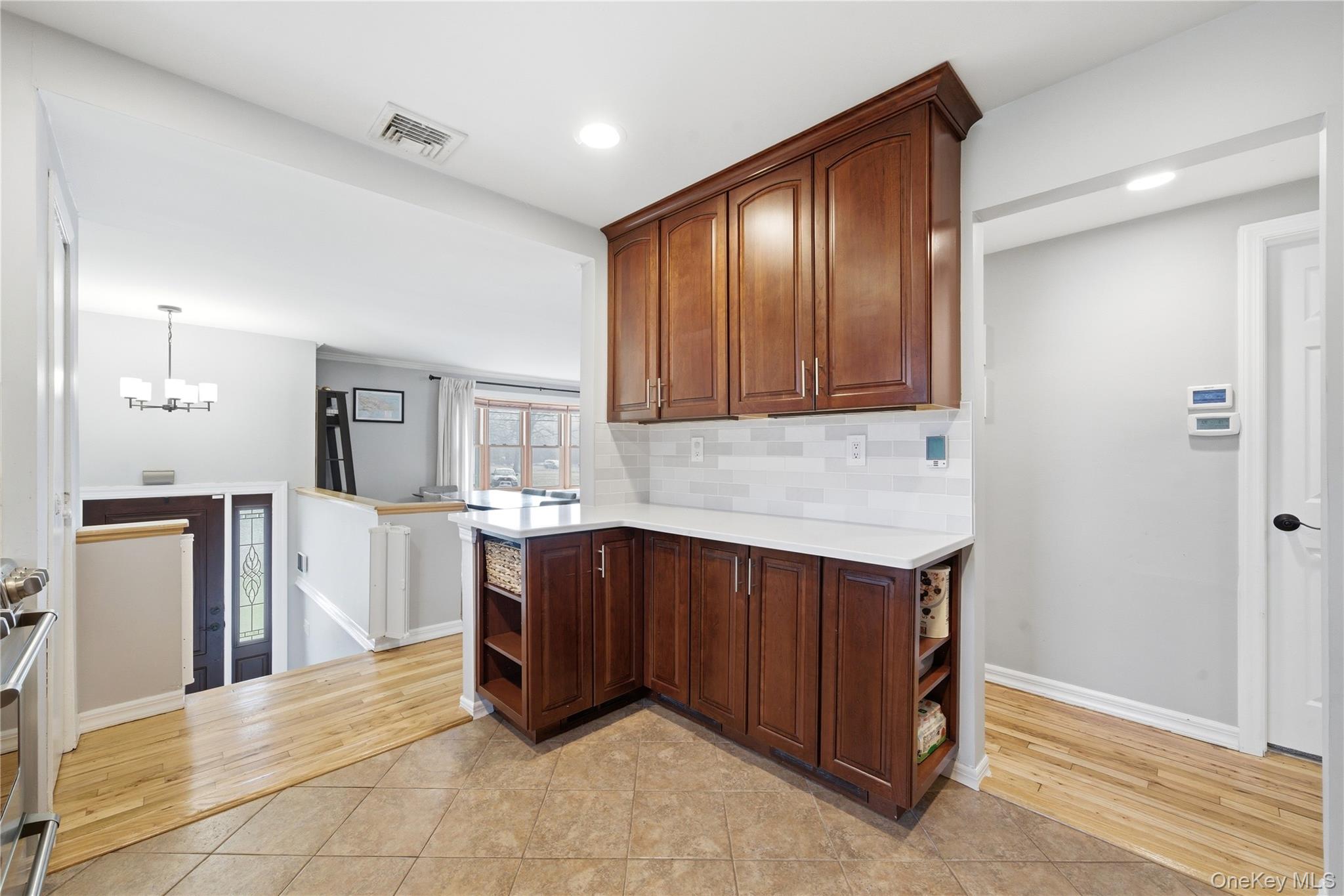 #9 photo, 214 Ralph Avenue, Babylon , NY 11702