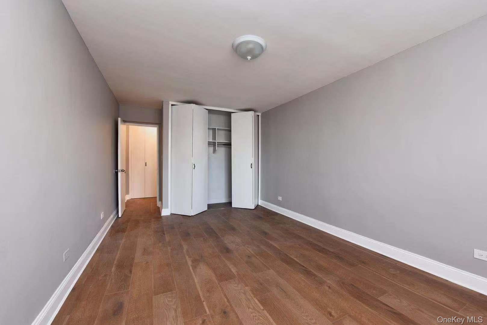 #14 photo, 15272 Melbourne Avenue, Flushing , NY 11367