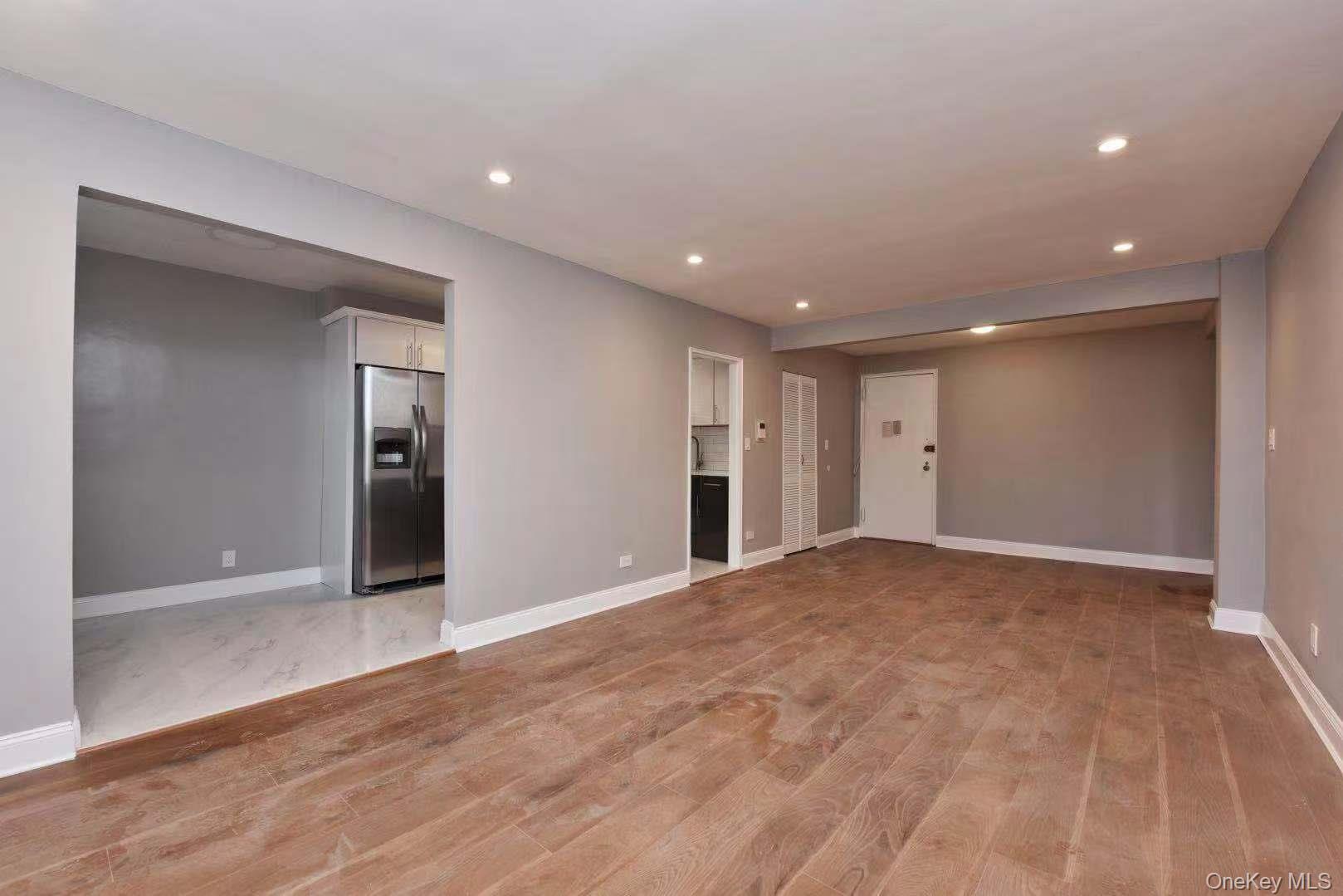 #8 photo, 15272 Melbourne Avenue, Flushing , NY 11367