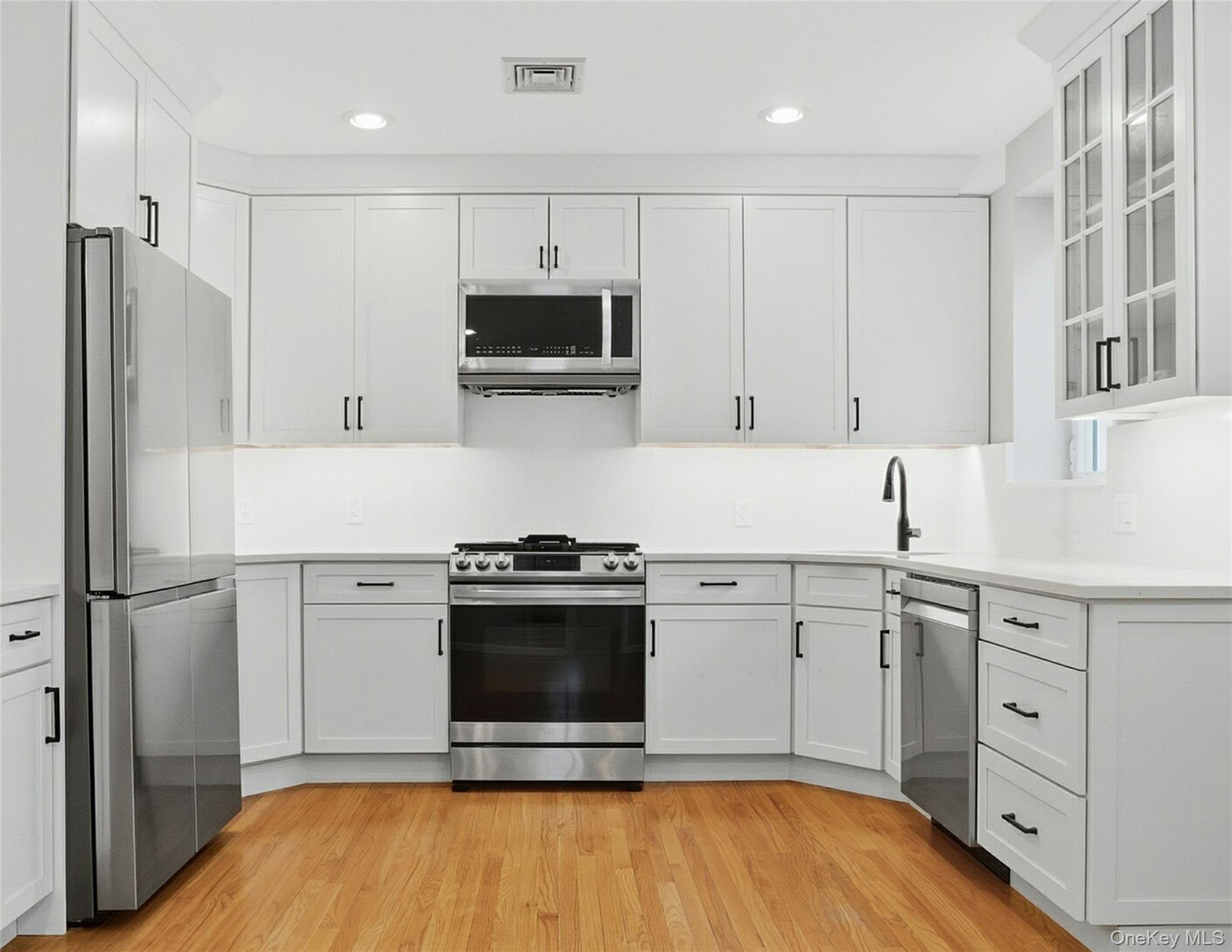 #3 photo, 621 90 Street, Brooklyn , NY 11226