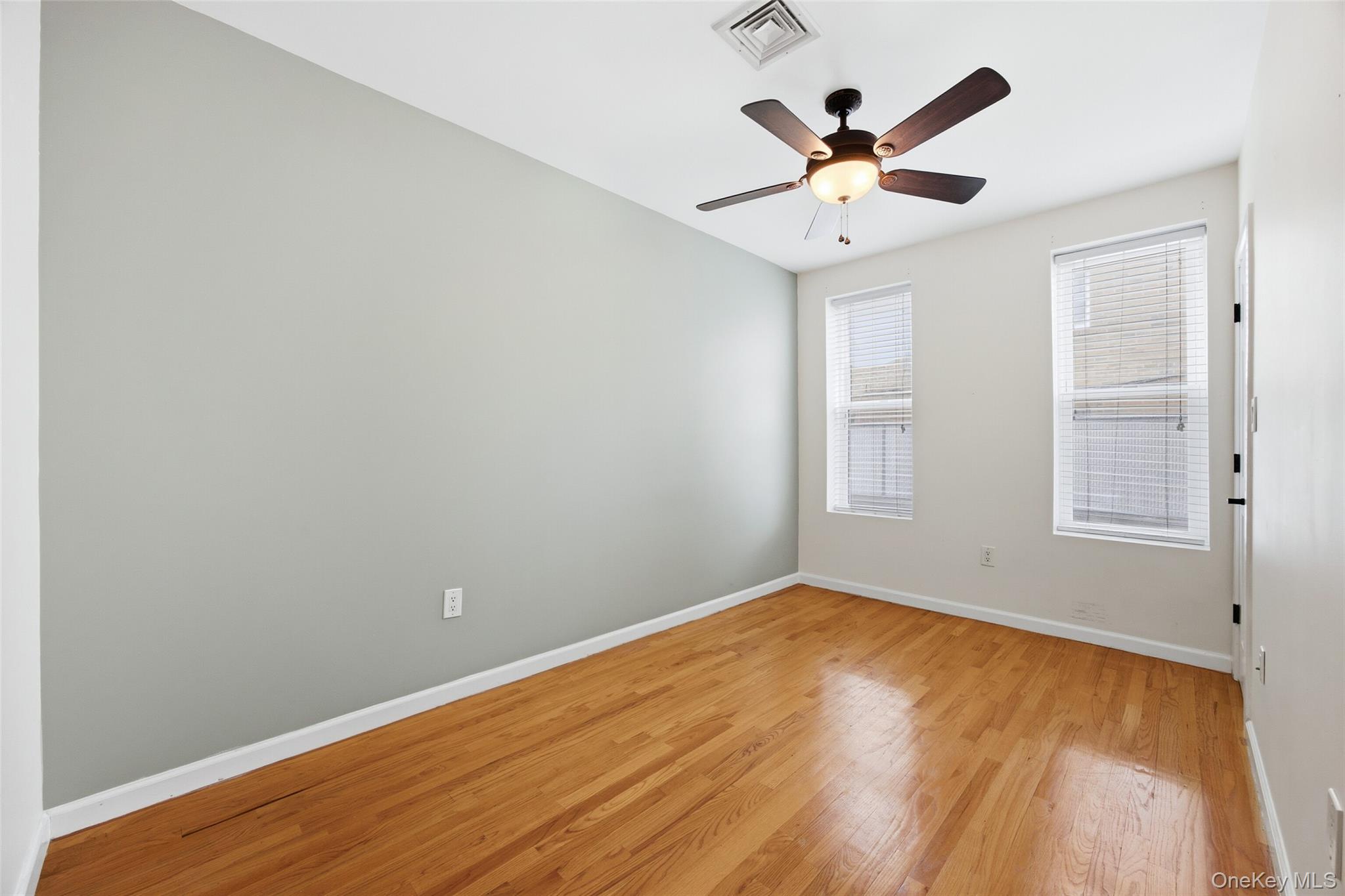 #7 photo, 621 90 Street, Brooklyn , NY 11226