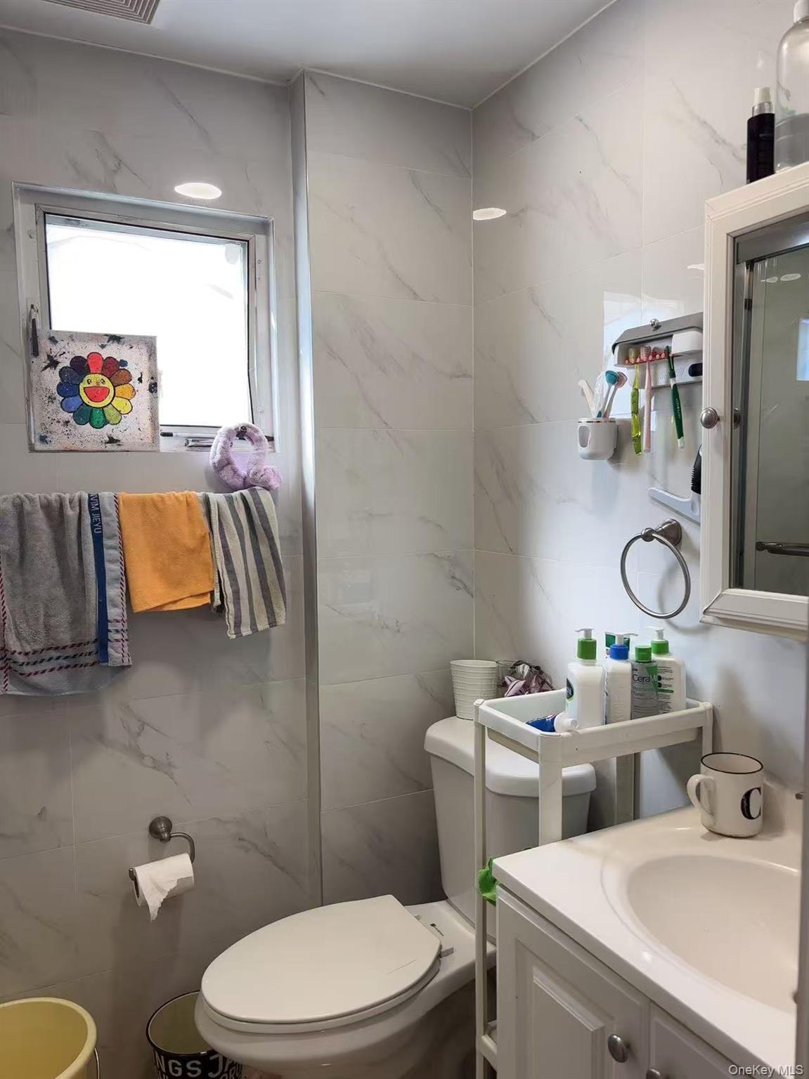 #9 photo, 126 Bellmore Road, 長島 East Meadow , NY 11554