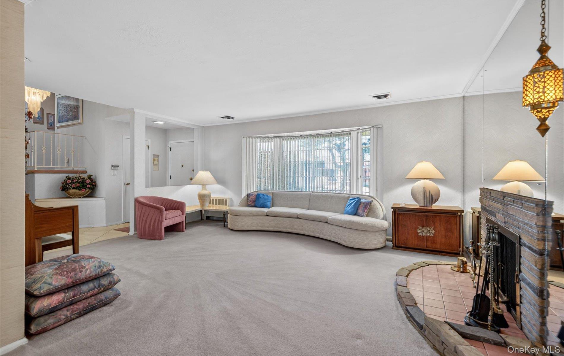 #19 photo, 7 Carling Drive, New Hyde Park , NY 11040