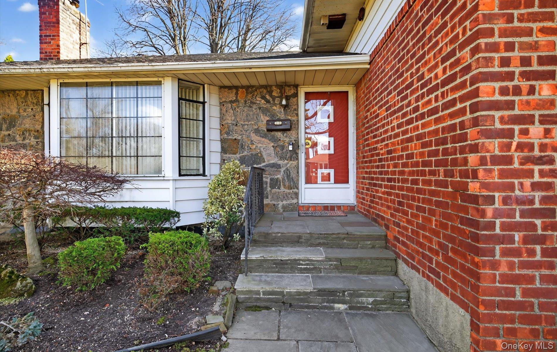 #3 photo, 7 Carling Drive, New Hyde Park , NY 11040