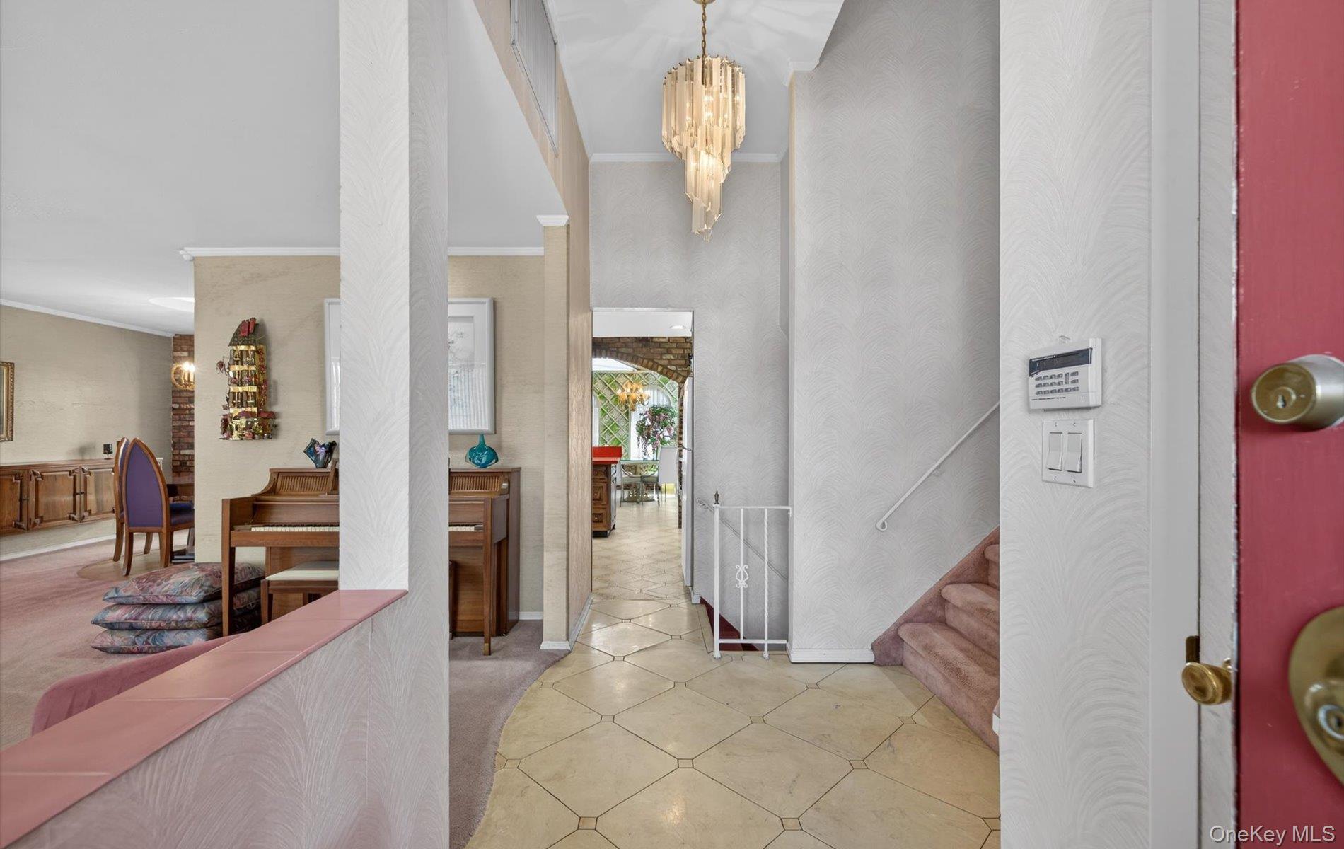 #4 photo, 7 Carling Drive, New Hyde Park , NY 11040