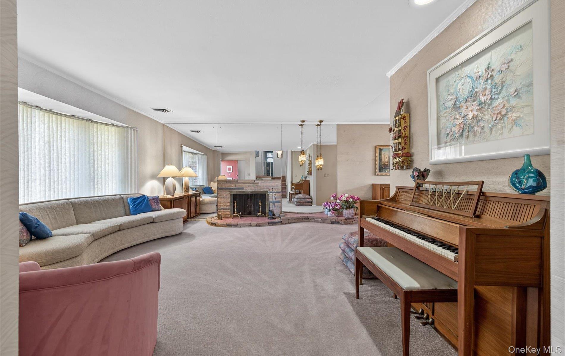 #6 photo, 7 Carling Drive, New Hyde Park , NY 11040