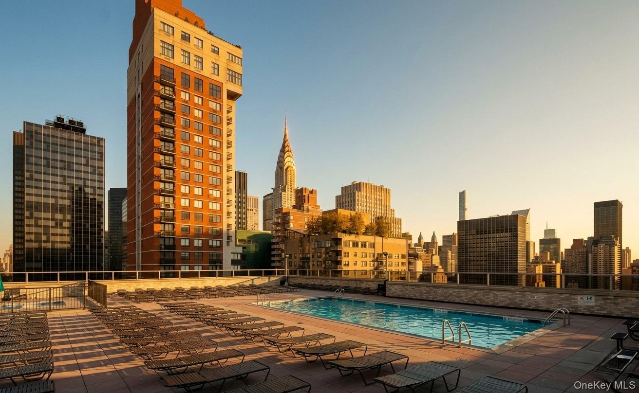 #11 photo, 300 E 40 Street, مانهاتن New York (Manhattan) , NY 10016