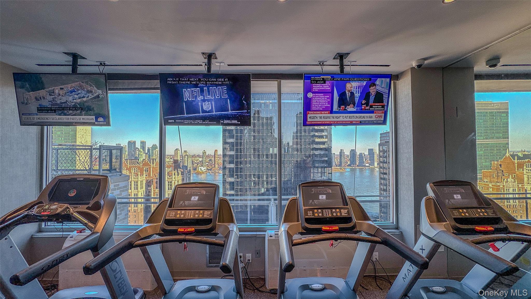 #13 photo, 300 E 40 Street, مانهاتن New York (Manhattan) , NY 10016