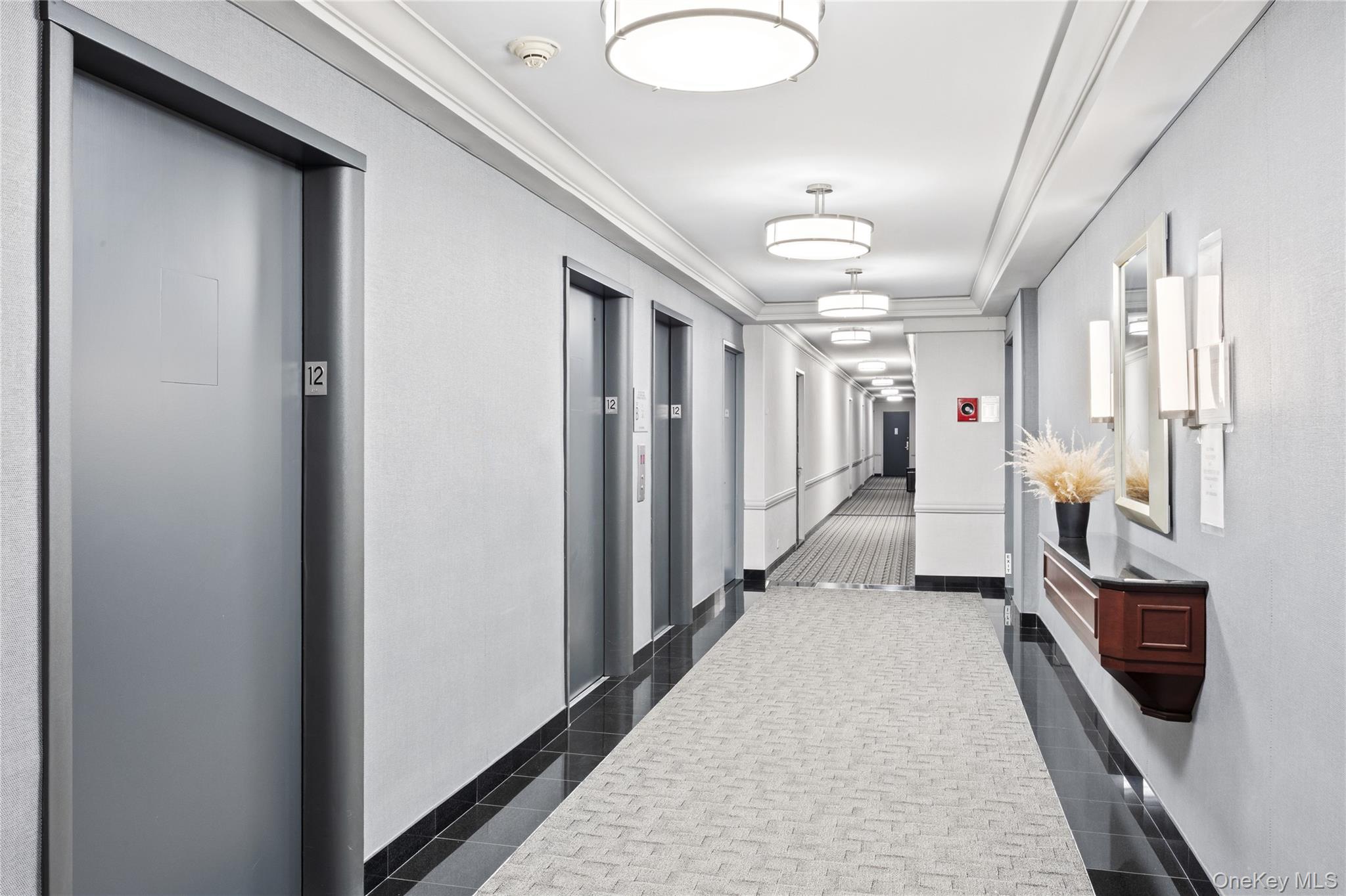 #15 photo, 300 E 40 Street, مانهاتن New York (Manhattan) , NY 10016