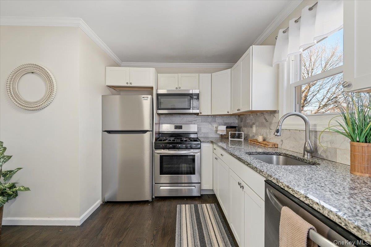 #10 photo, 69 Parkway Boulevard, Wyandanch , NY 11798