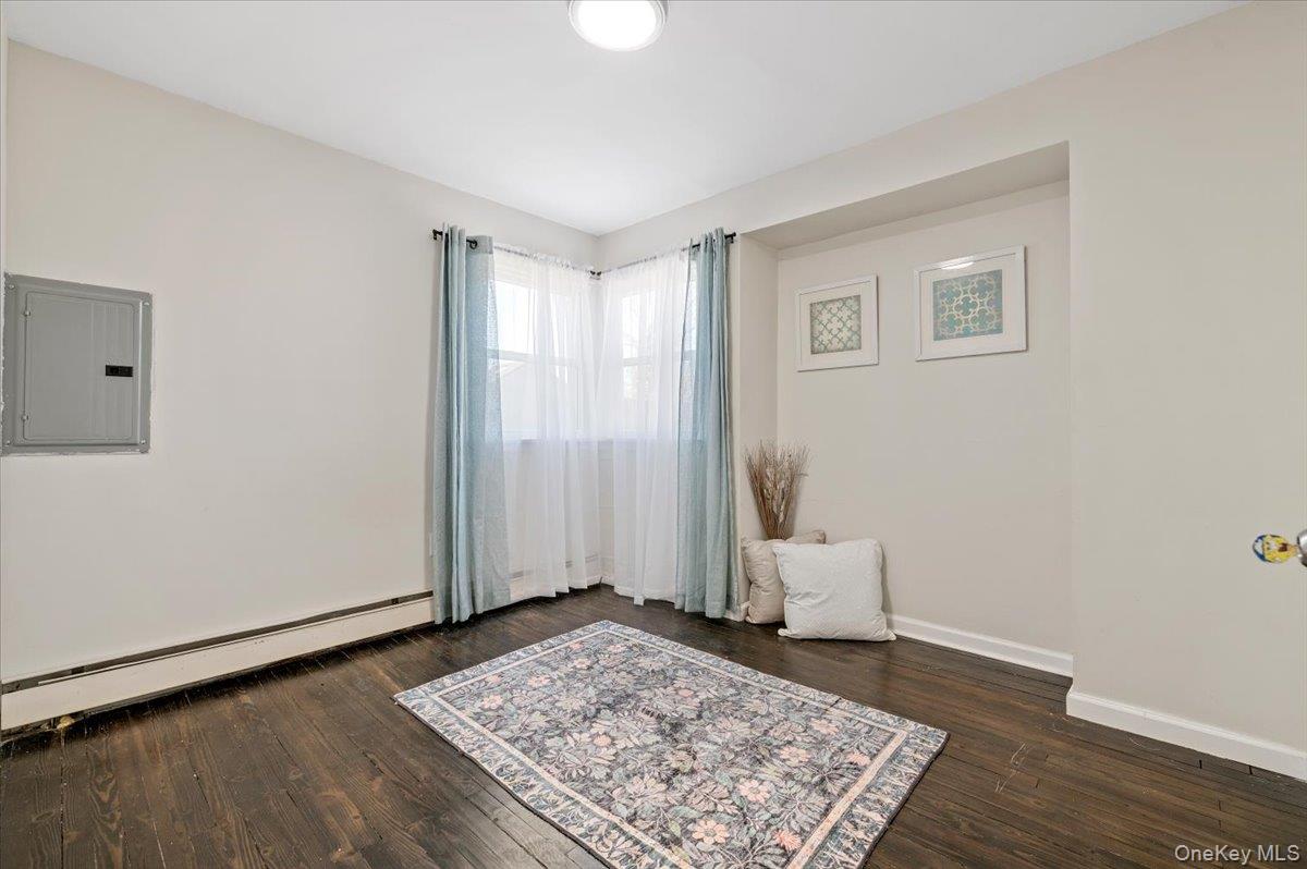 #13 photo, 69 Parkway Boulevard, Wyandanch , NY 11798