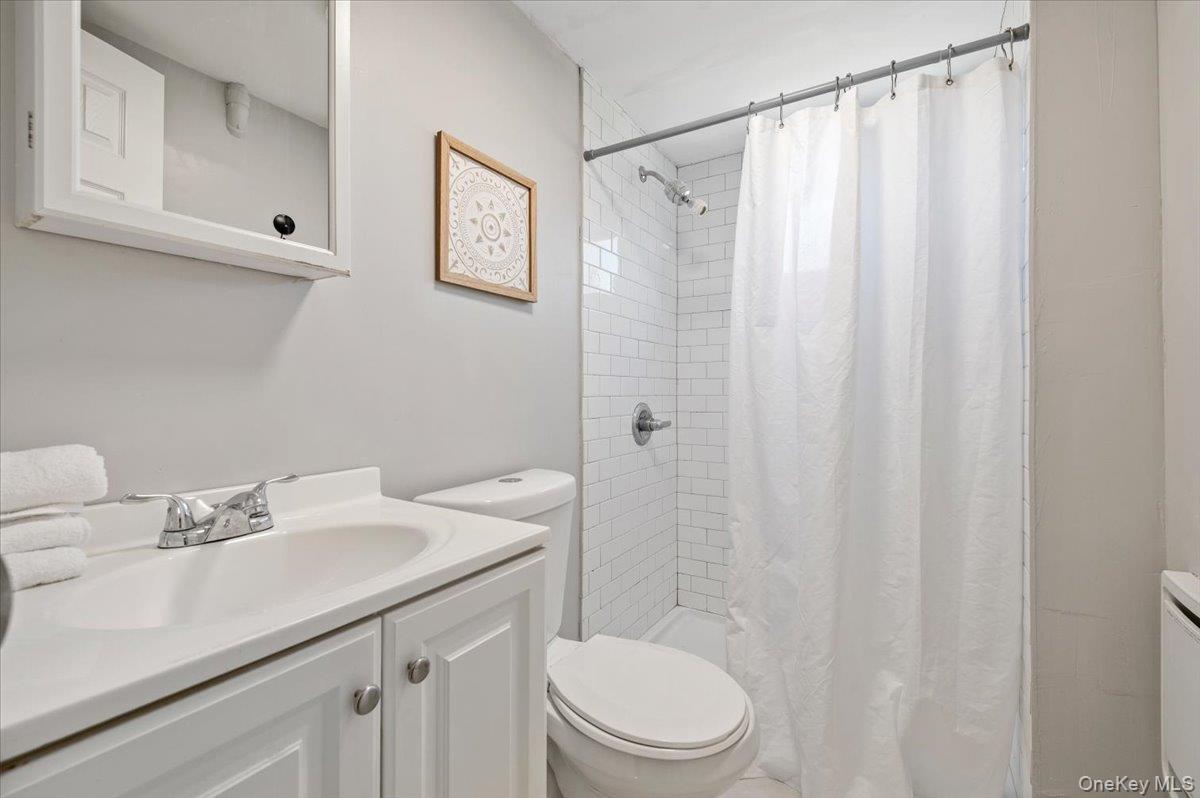 #17 photo, 69 Parkway Boulevard, Wyandanch , NY 11798