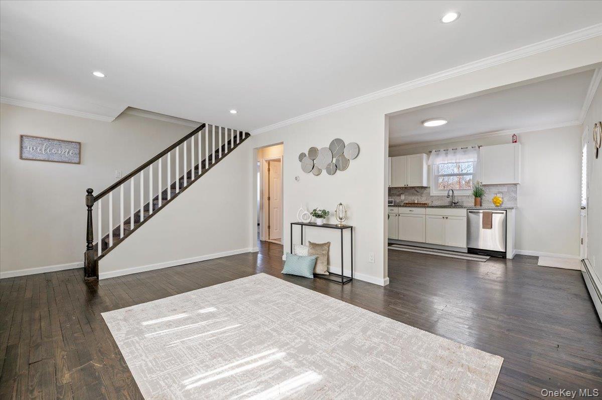 #5 photo, 69 Parkway Boulevard, Wyandanch , NY 11798