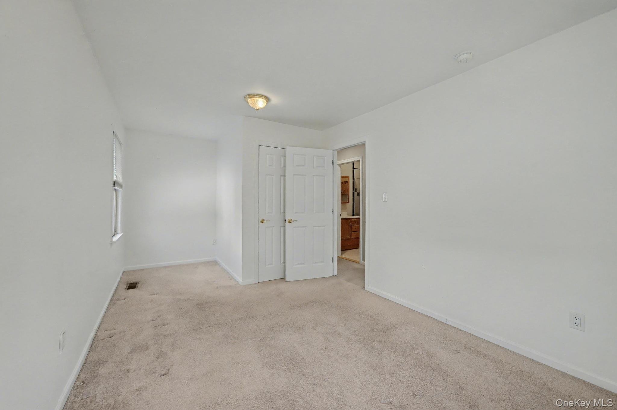 #13 photo, 2 Greg Lane, East Northport , NY 11731