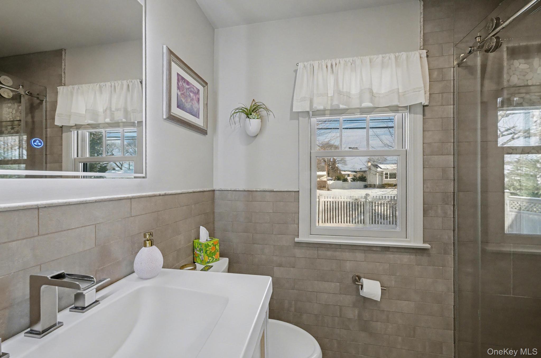 #17 photo, 2 Greg Lane, East Northport , NY 11731