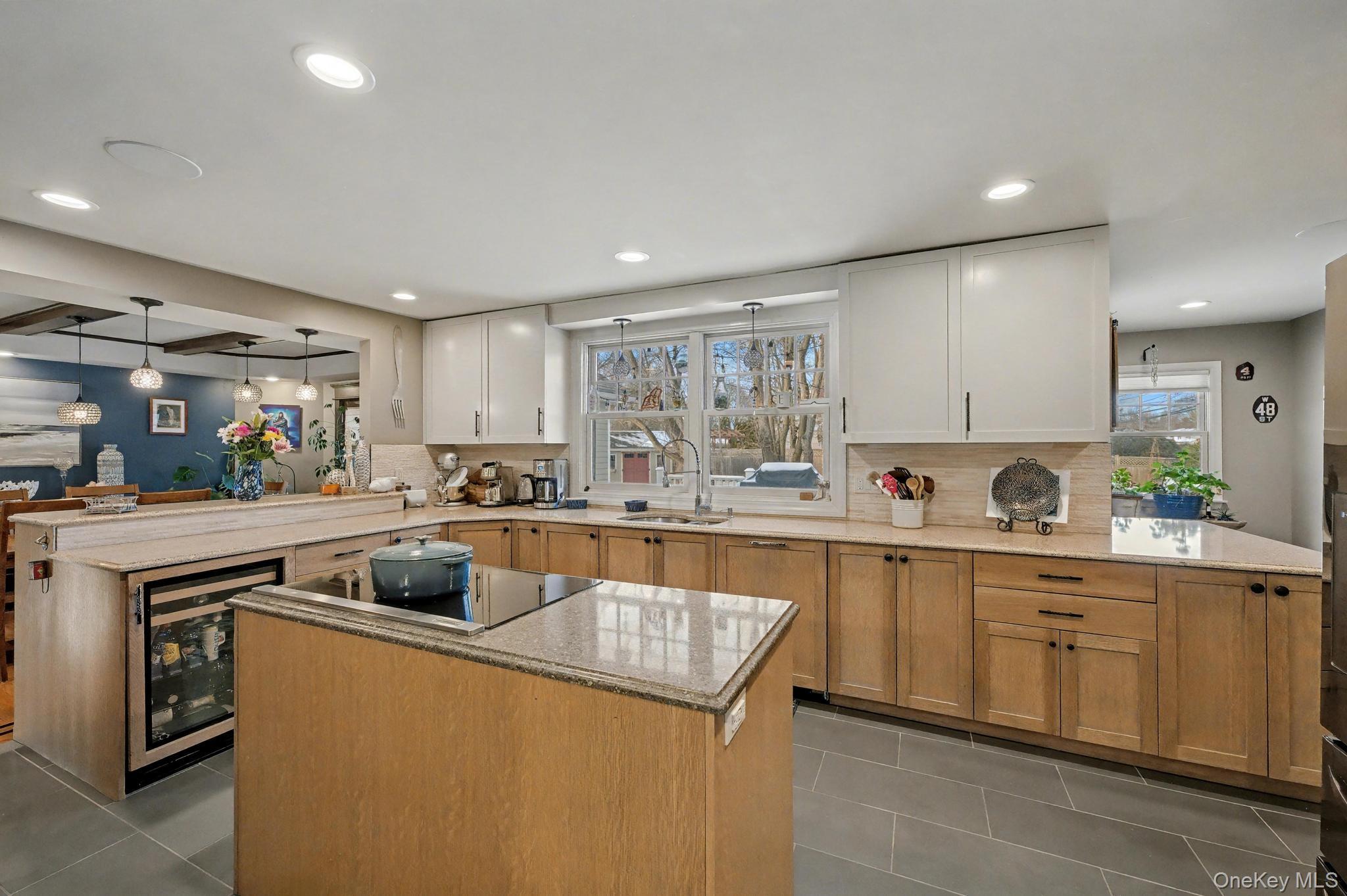 #18 photo, 2 Greg Lane, East Northport , NY 11731